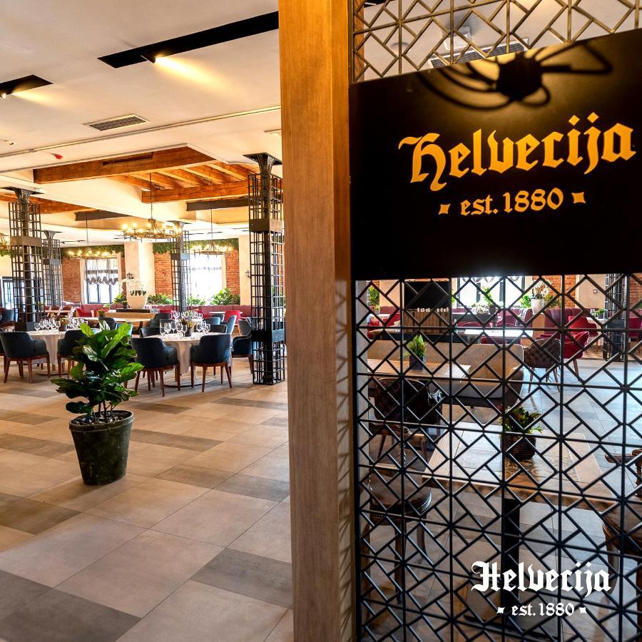 Helvecija 1880 4*